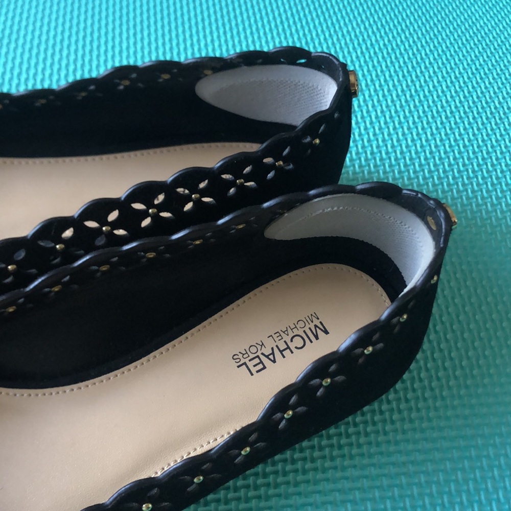 Michael Kors Shoe - Picture 5 of 8